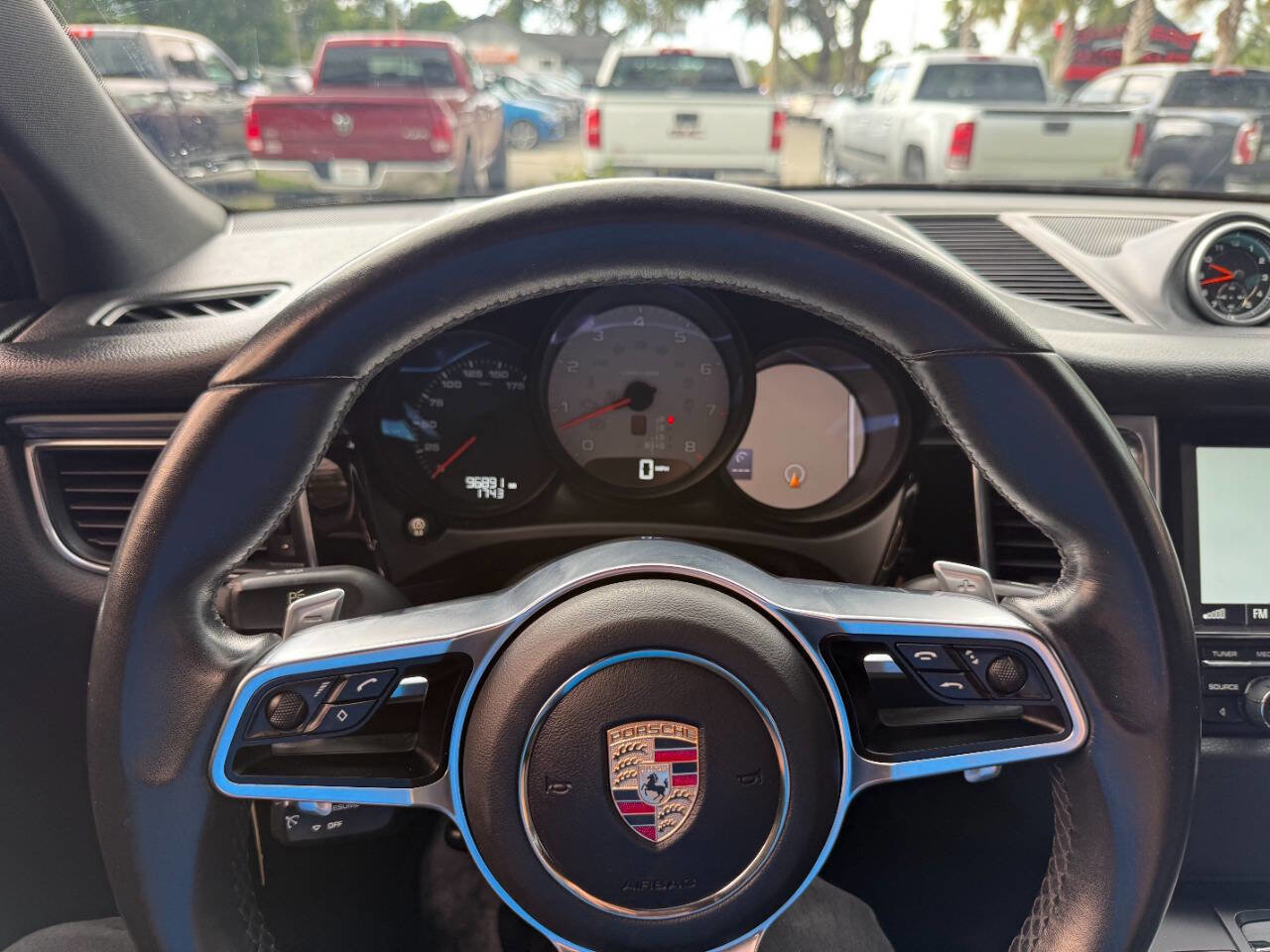 Used 2015 Porsche Macan S image 26