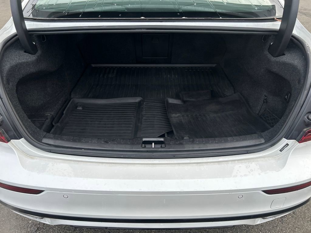 Used 2022 Volvo S60 B5 Momentum w/ Advanced Package image 34