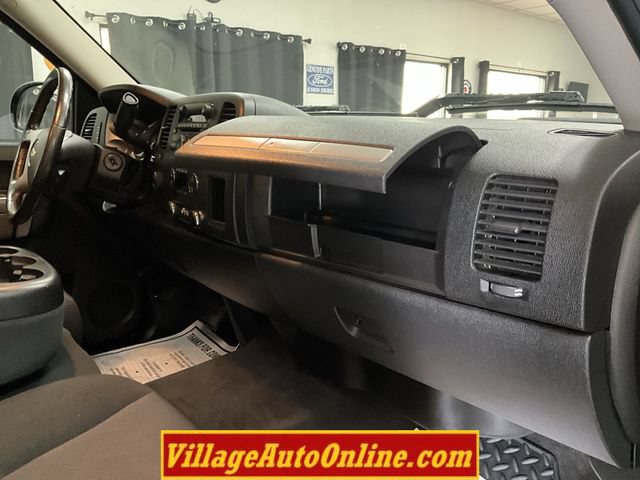 Used 2013 Chevrolet Silverado 1500 LT AWD/4WD image 35