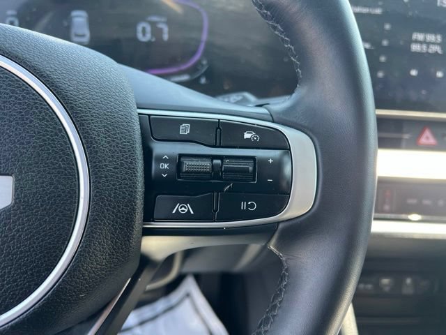 Certified 2025 Kia Sportage EX AWD/4WD image 16