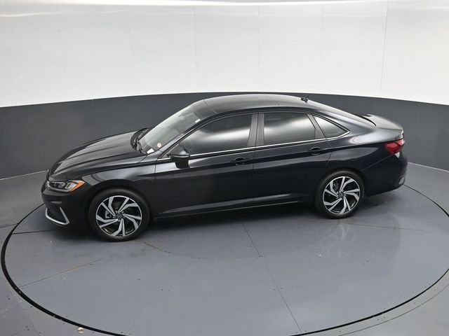 Used 2025 Volkswagen Jetta SEL FWD image 48