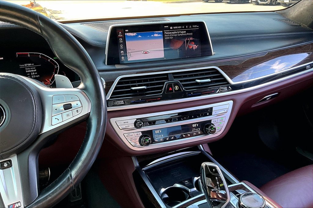 Used 2021 BMW 750i xDrive w/ Executive Package AWD/4WD image 8