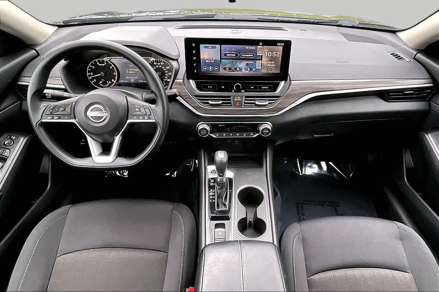 Used 2025 Nissan Altima 2.5 SV w/ SV Special Edition Package AWD/4WD image 15