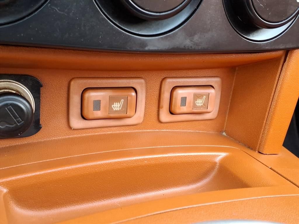 Used 2007 MAZDA MX-5 Miata Grand Touring w/ Premium Pkg image 10