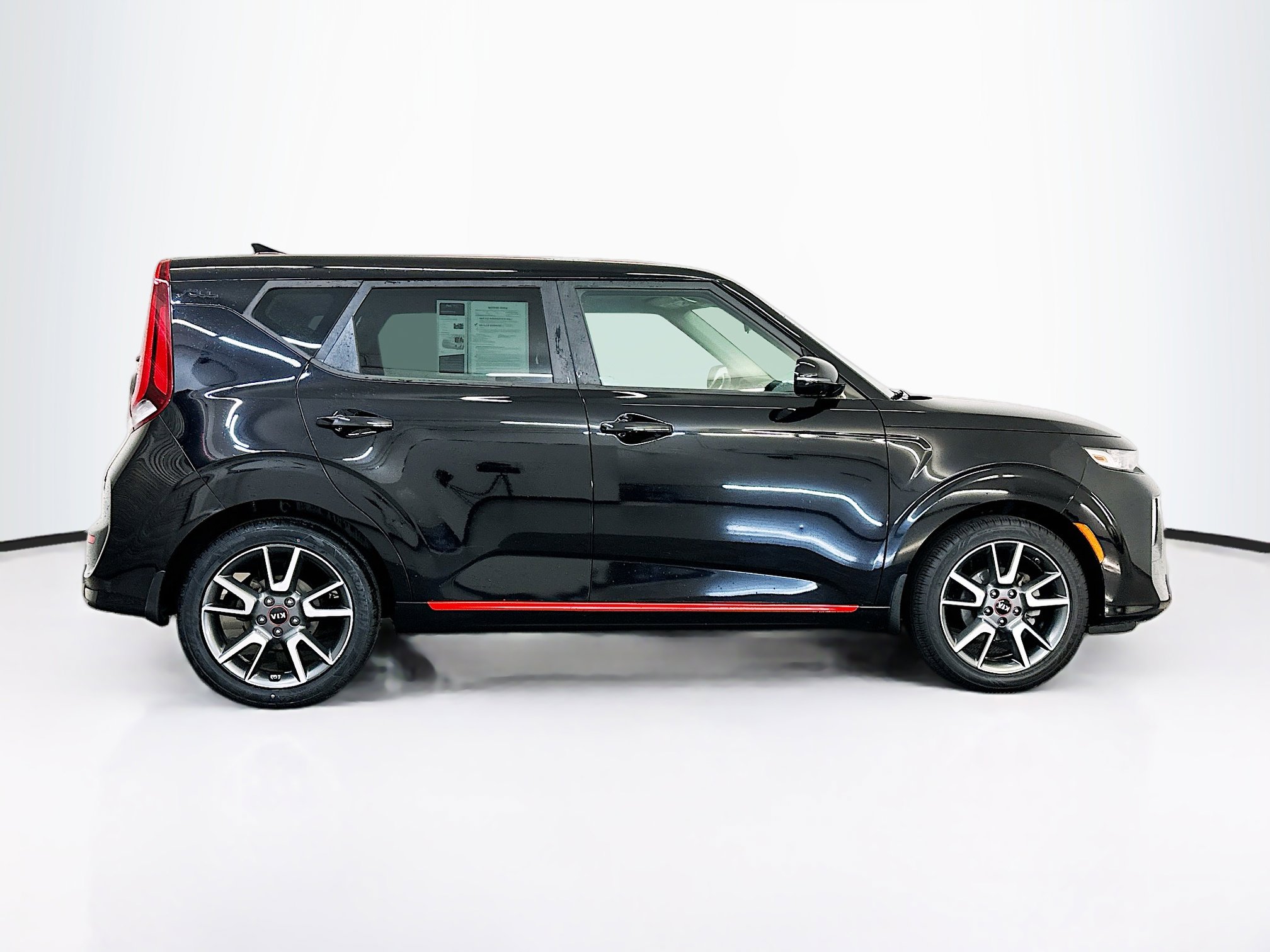 Used 2020 Kia Soul GT-Line FWD image 10
