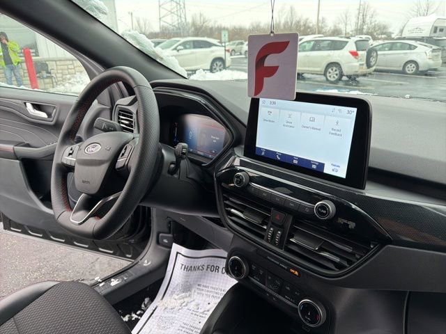 Used 2025 Ford Escape ST-Line image 22