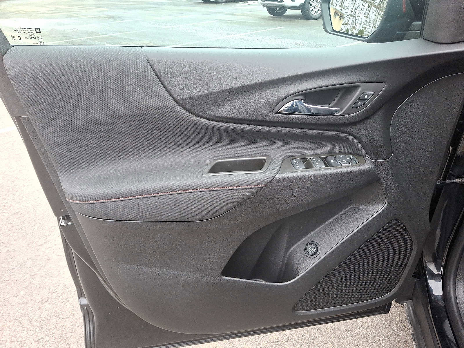 Used 2023 Chevrolet Equinox RS image 12