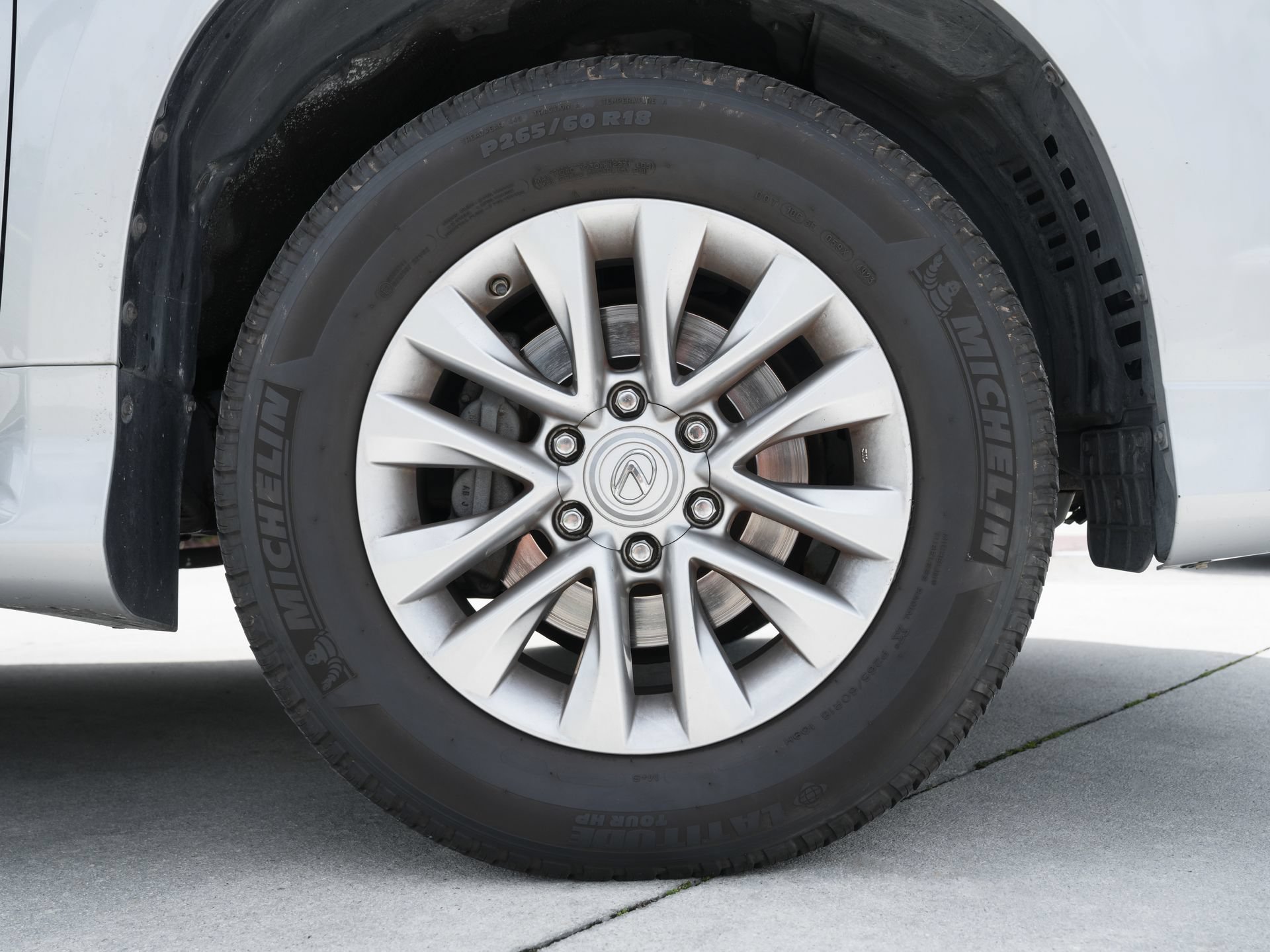Used 2014 Lexus GX 460 w/ Premium Package AWD/4WD image 12