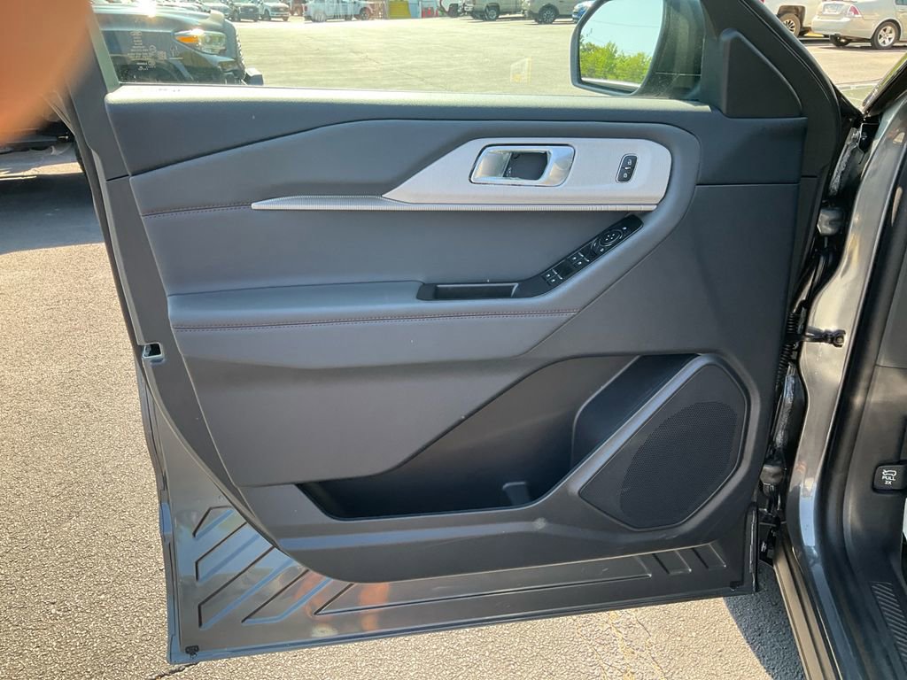 New 2026 Ford Explorer Active w/ Active Comfort Package AWD/4WD image 17