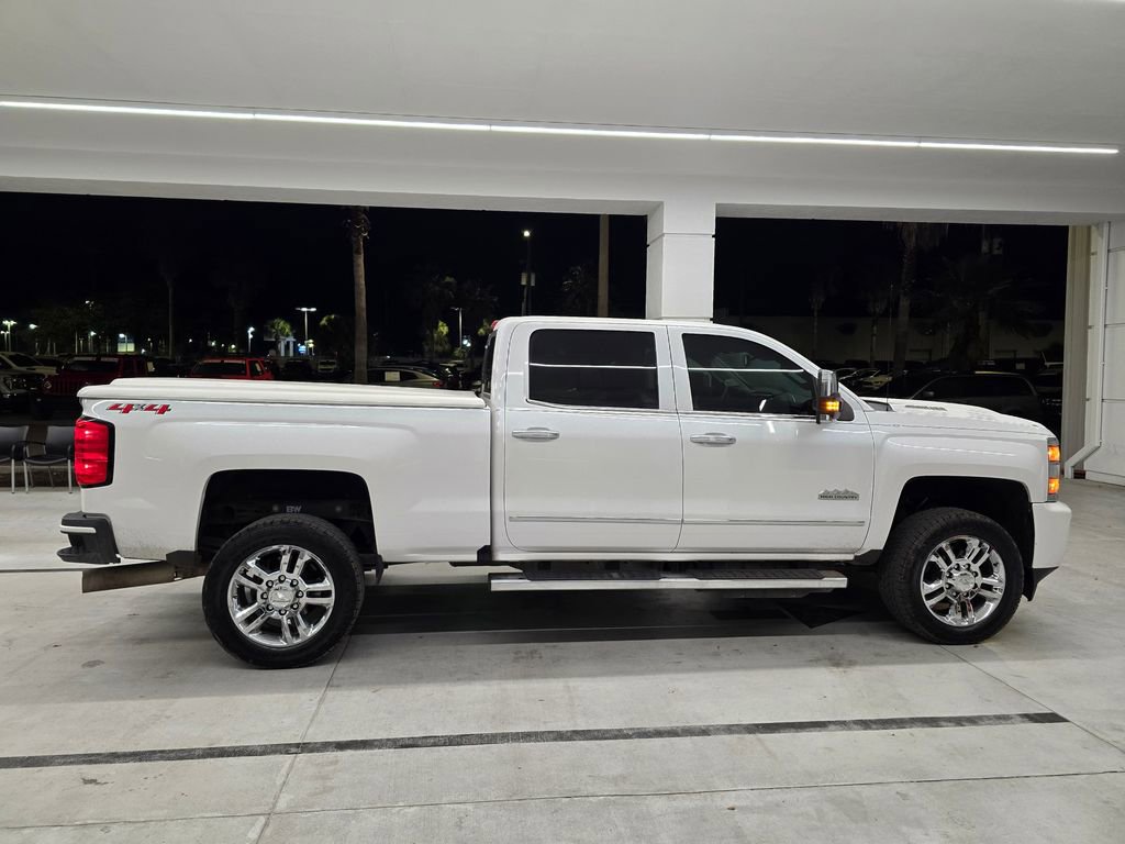 Used 2019 Chevrolet Silverado 2500 High Country w/ Duramax Plus Package image 7