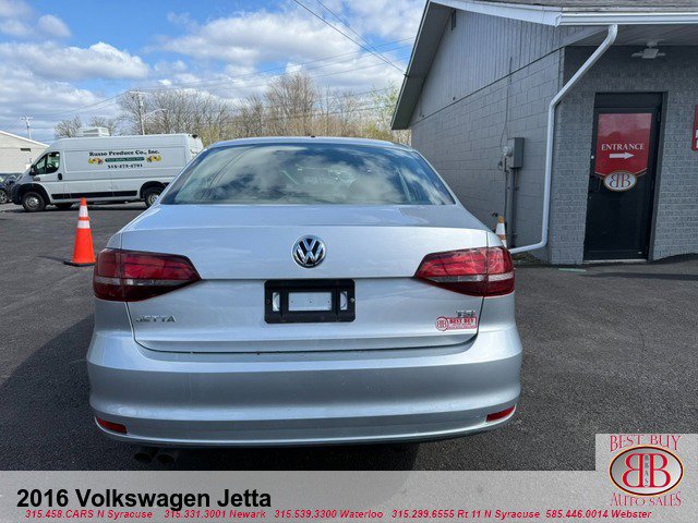 Used 2016 Volkswagen Jetta S image 4