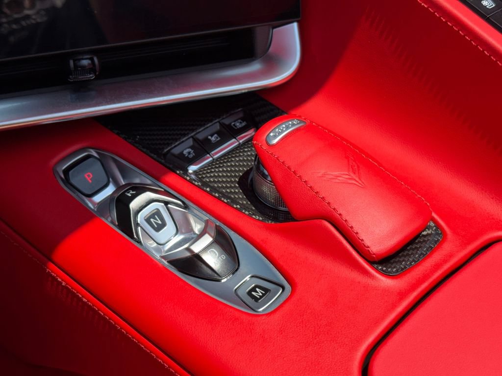 Used 2025 Chevrolet Corvette Z06 RWD image 19