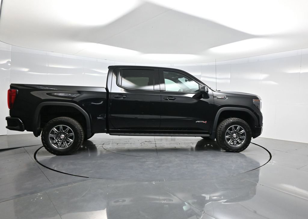 Used 2024 GMC Sierra 1500 AT4 w/ Technology Package AWD/4WD image 44