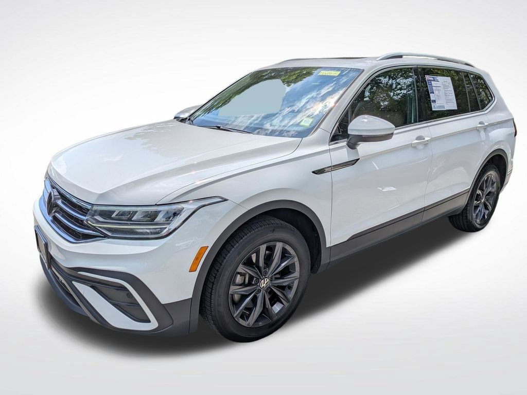 Used 2024 Volkswagen Tiguan SE AWD/4WD image 7
