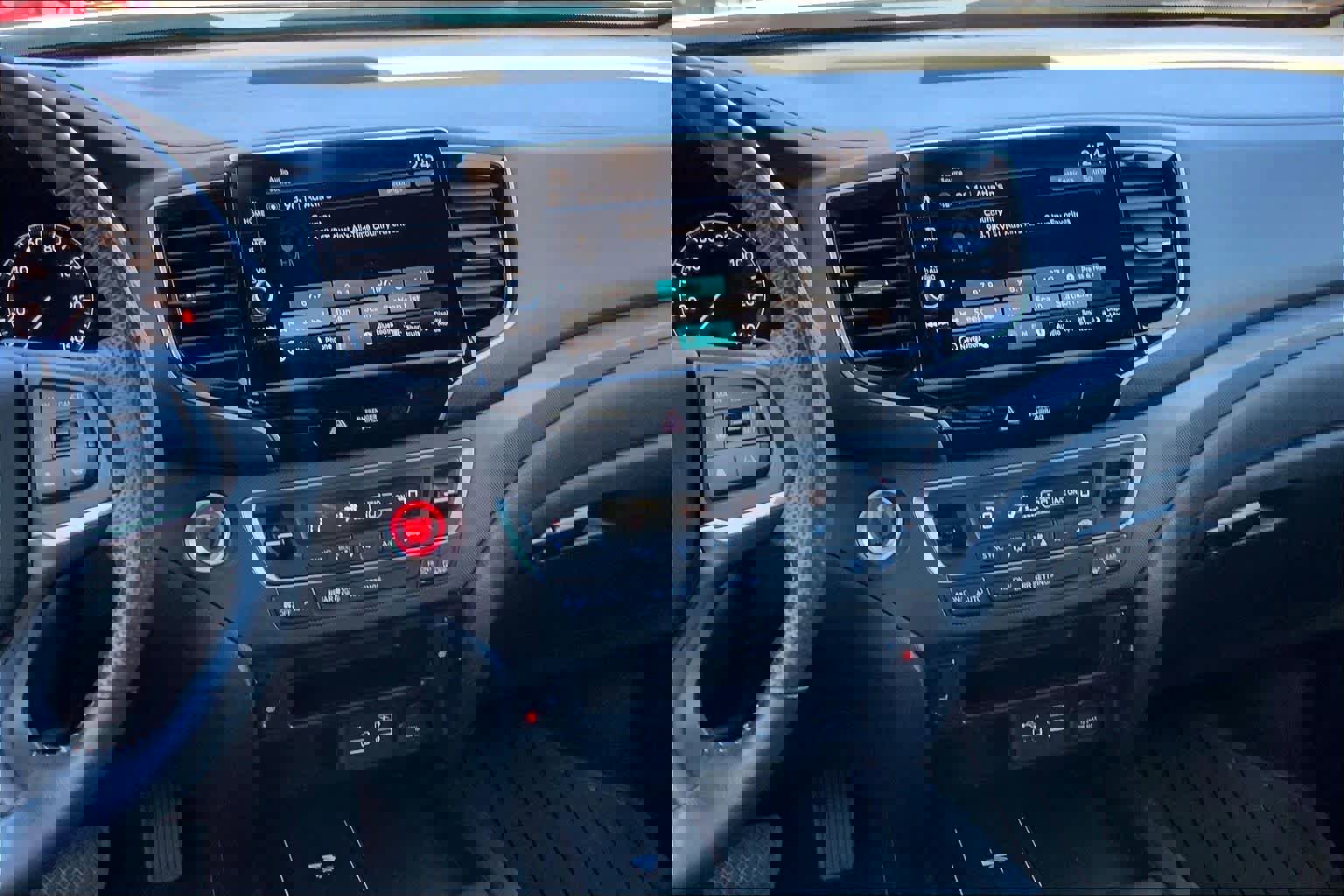 Used 2025 Honda Ridgeline TrailSport image 6