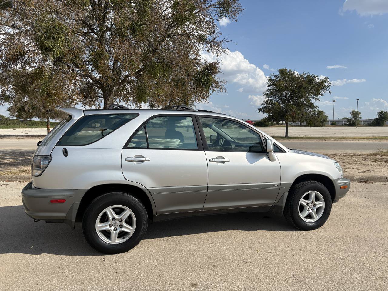 Used 2001 Lexus RX 300 w/ Premium Pkg Plus FWD image 57