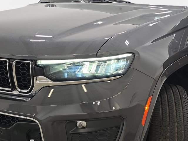 Used 2021 Jeep Grand Cherokee L Overland w/ Luxury Tech Group IV AWD/4WD image 31