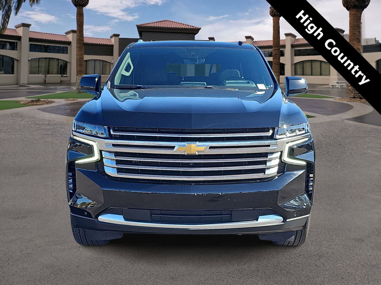 Used 2022 Chevrolet Suburban High Country image 3