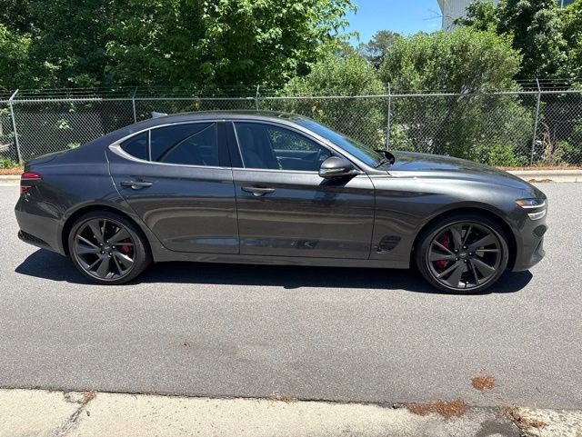 Used 2023 Genesis G70 3.3T w/ Sport Prestige Package RWD image 7