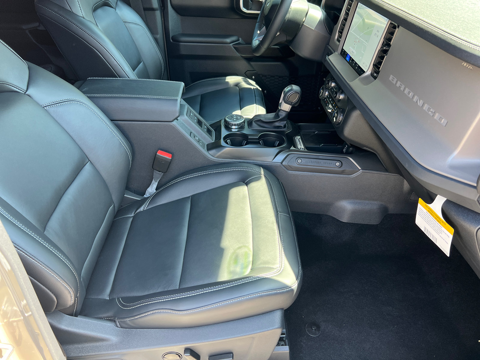 New 2026 Ford Bronco Outer Banks AWD/4WD image 13