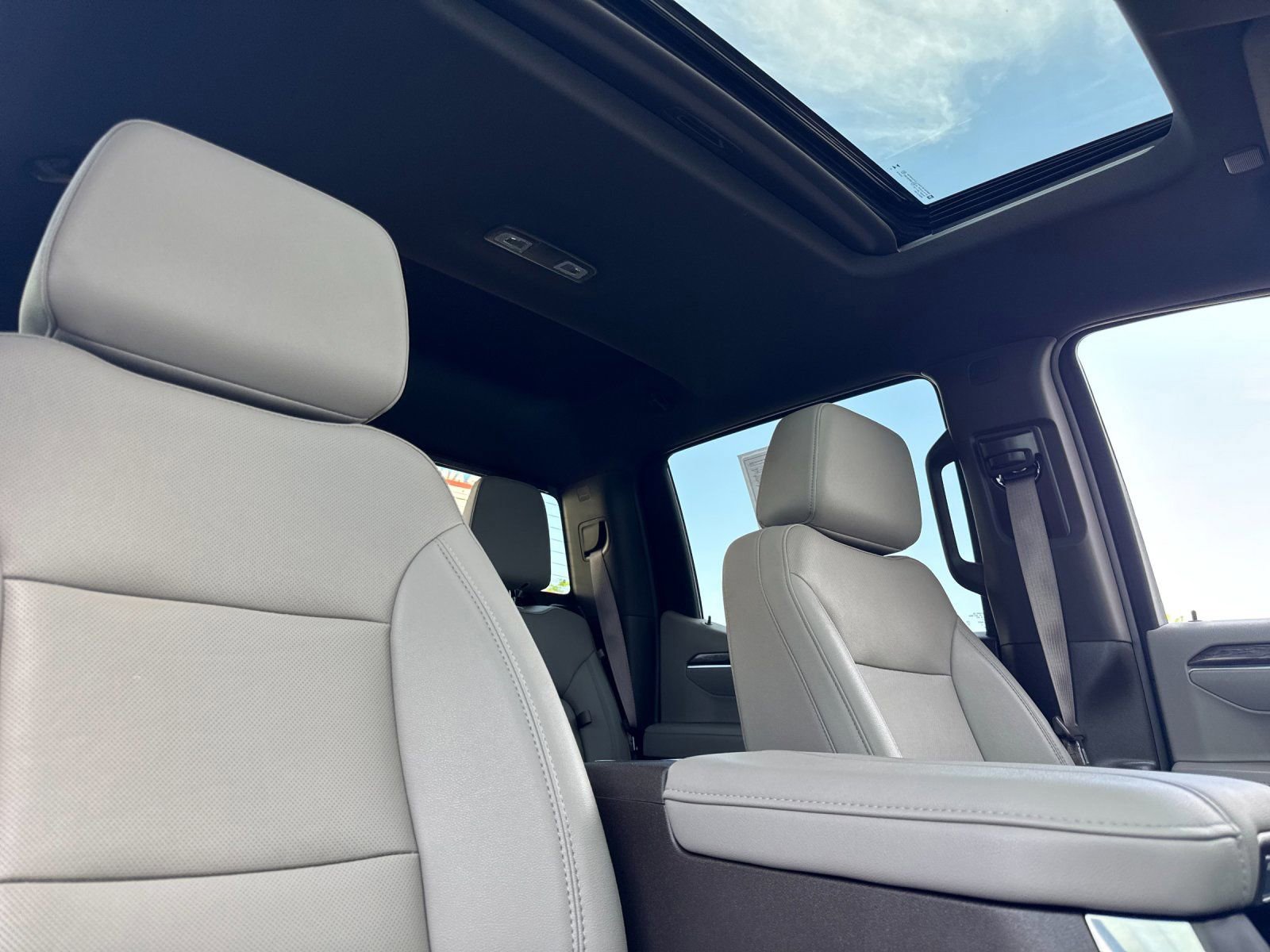 Used 2024 Chevrolet Silverado 1500 LTZ image 17