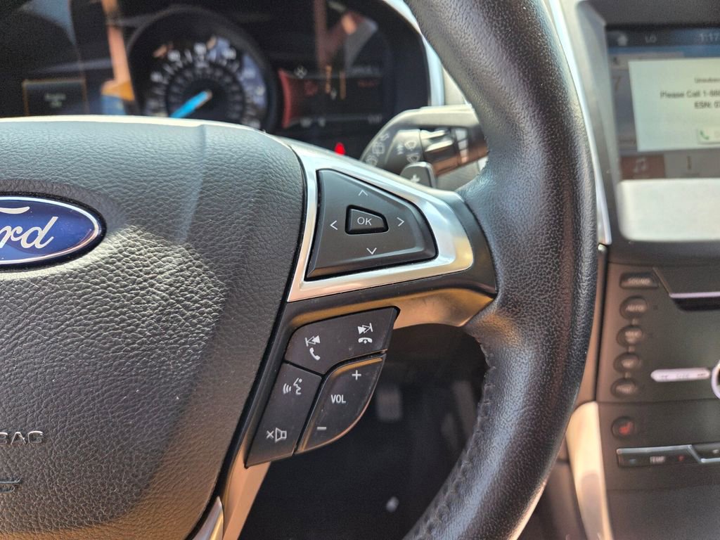 Used 2016 Ford Edge Titanium image 31