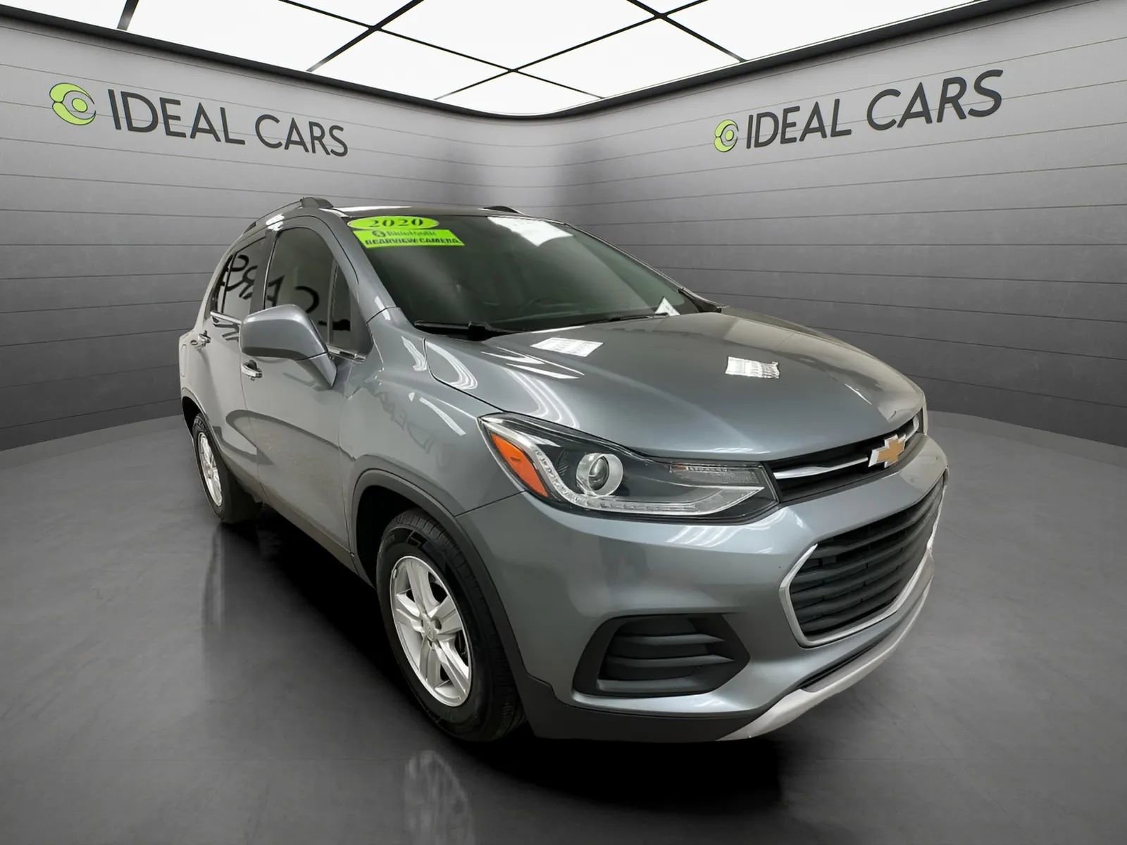 Used 2020 Chevrolet Trax LT w/ LT Convenience Package FWD image 3