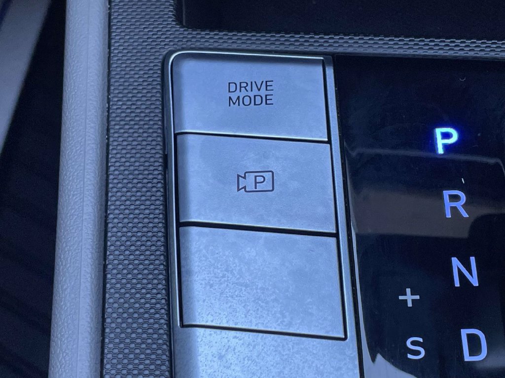Certified 2024 Hyundai Elantra SEL FWD image 30