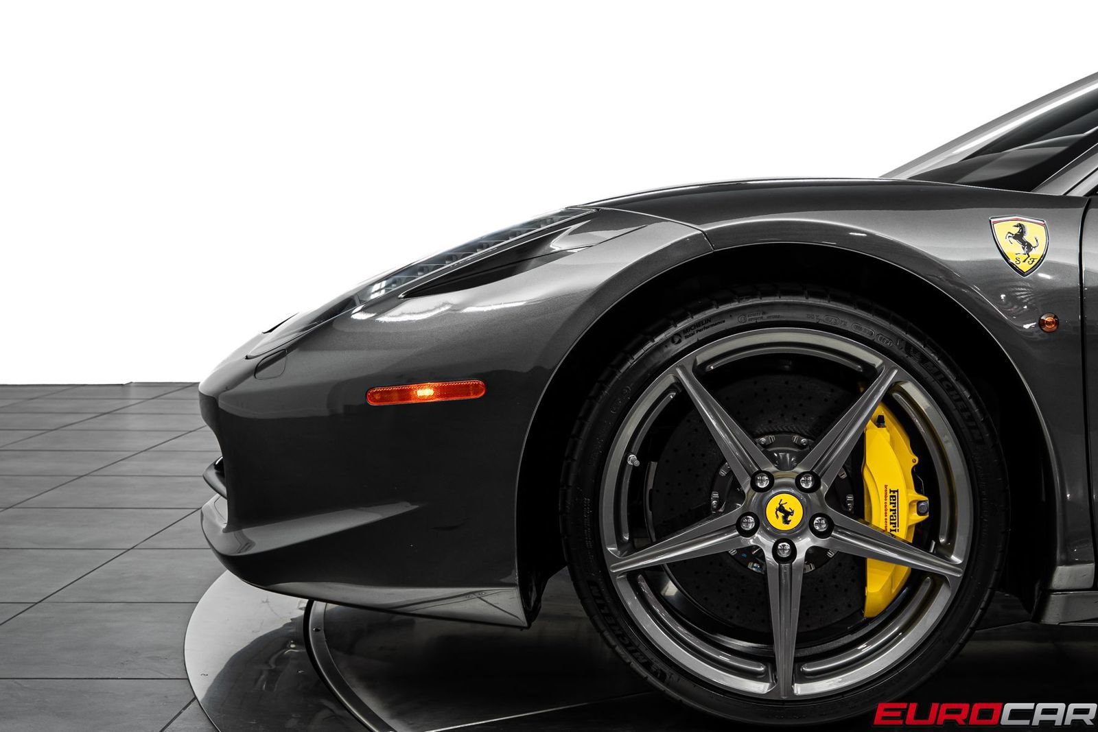 Used 2014 Ferrari 458 Italia Coupe RWD image 14