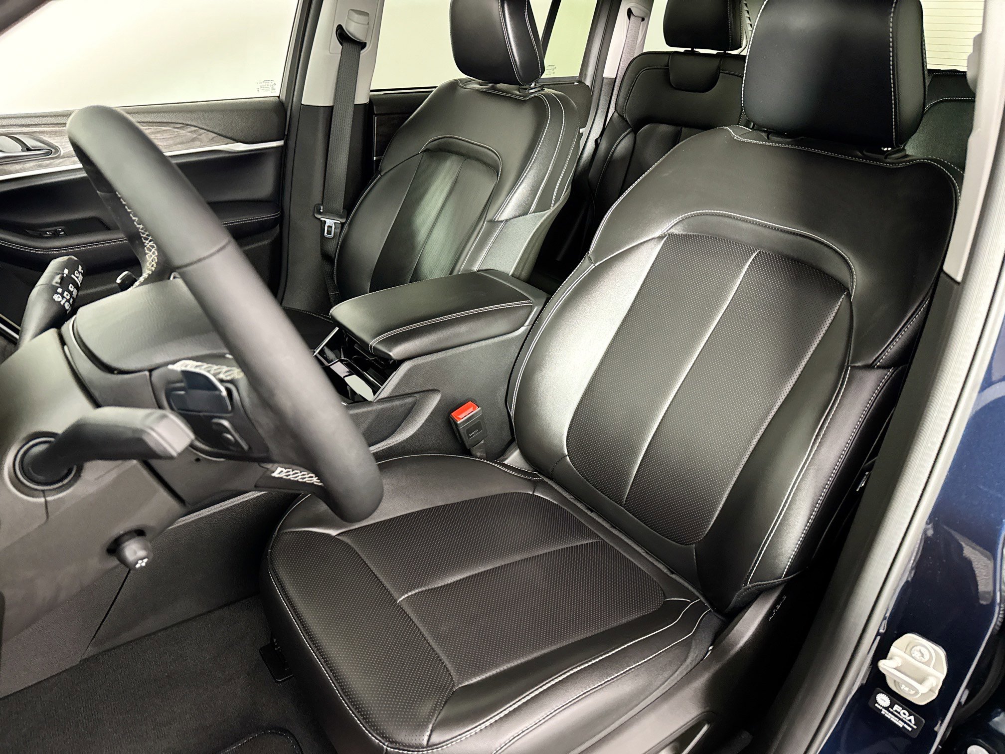 Used 2023 Jeep Grand Cherokee 30th Anniversary image 19