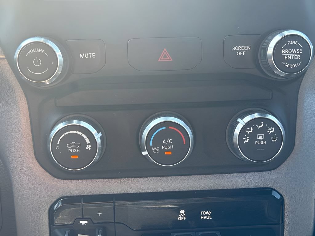 Used 2024 RAM 2500 Big Horn w/ Bed Utility Group AWD/4WD image 15