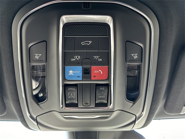 New 2025 Jeep Grand Cherokee L Laredo w/ Luxury Tech Group I image 30