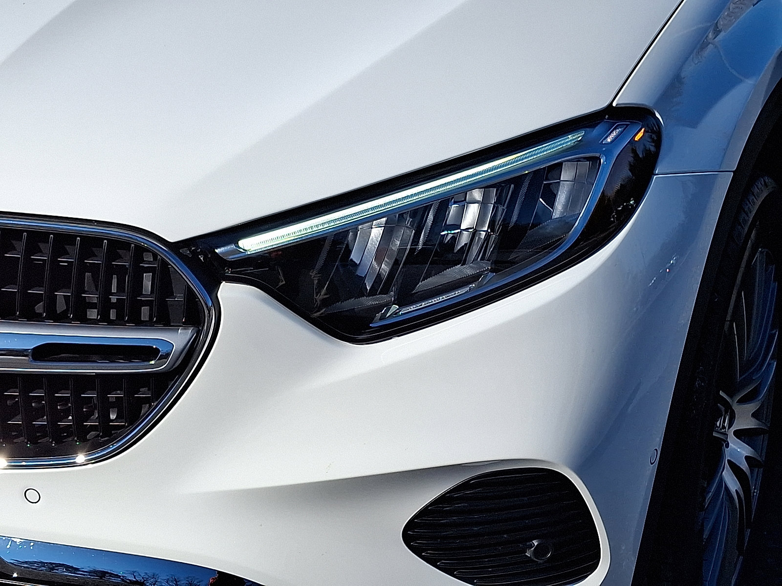 Certified 2026 Mercedes-Benz GLC 300 4MATIC Coupe image 9