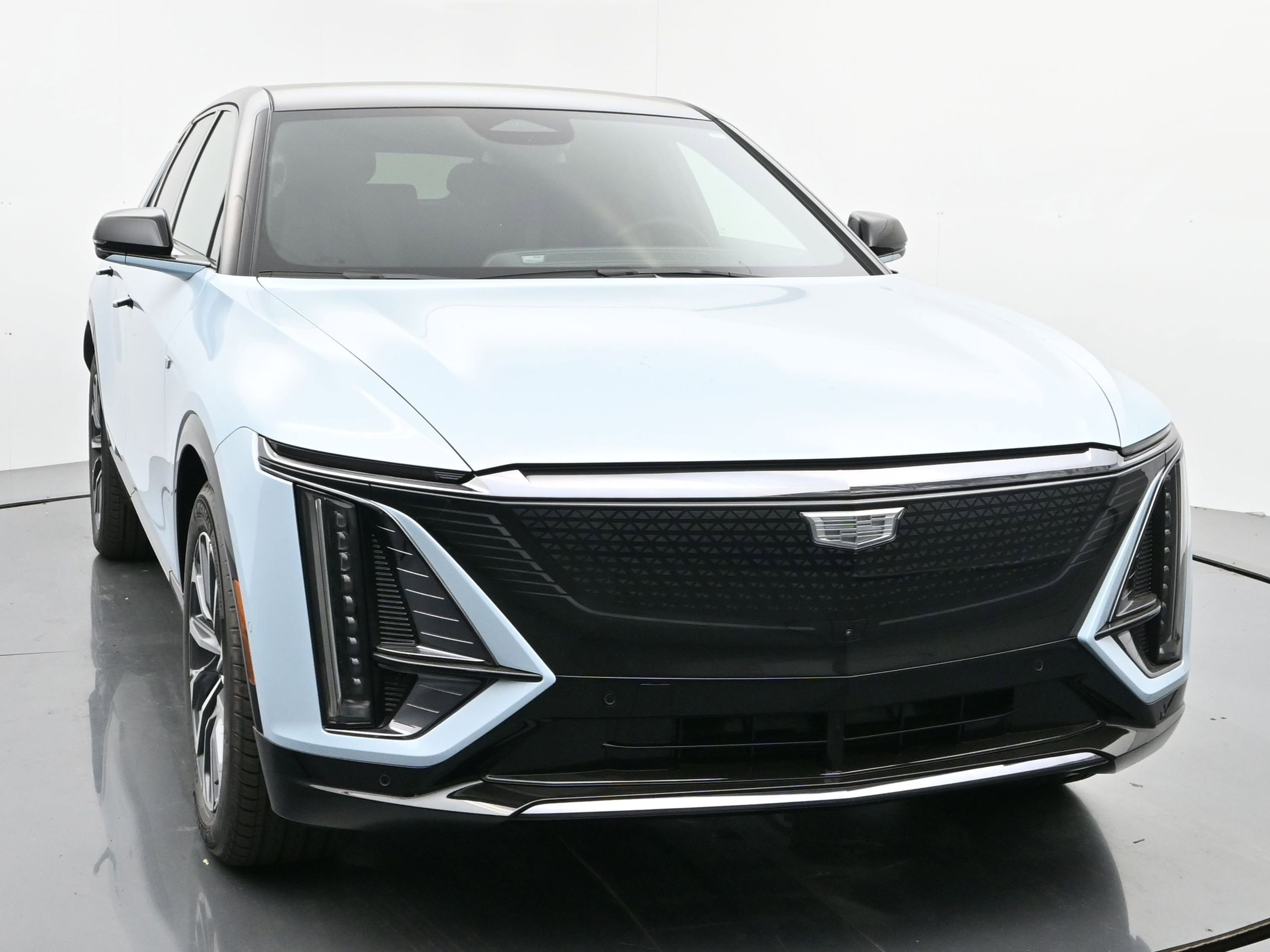New 2026 Cadillac Lyriq Sport image 8