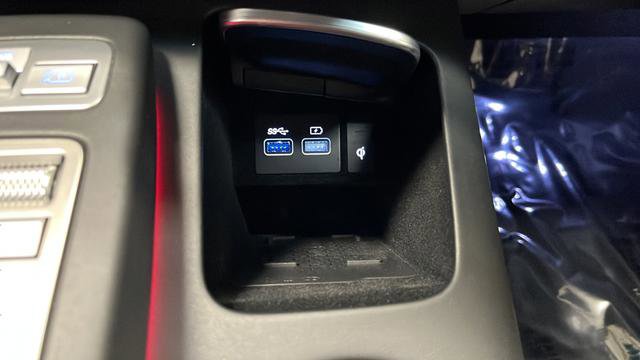 Used 2024 Genesis GV70 3.5T Sport w/ Sport Advanced Package image 37