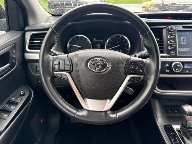 Used 2018 Toyota Highlander Limited image 21