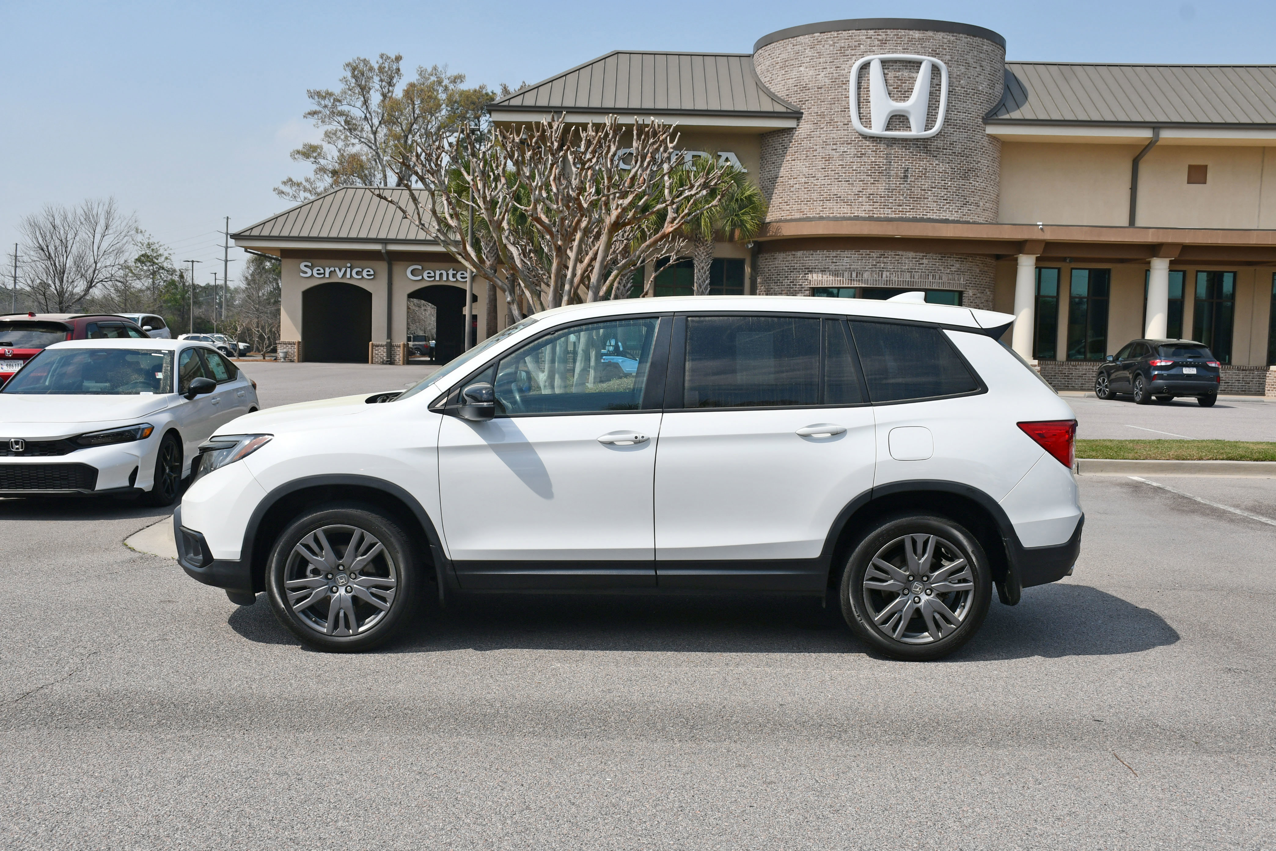 Used 2020 Honda Passport EX-L image 2