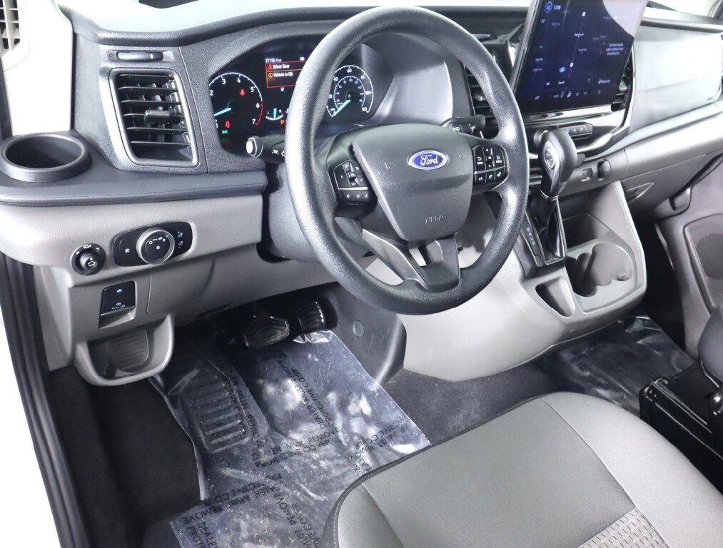 Used 2024 Ford Transit 350 XLT image 9
