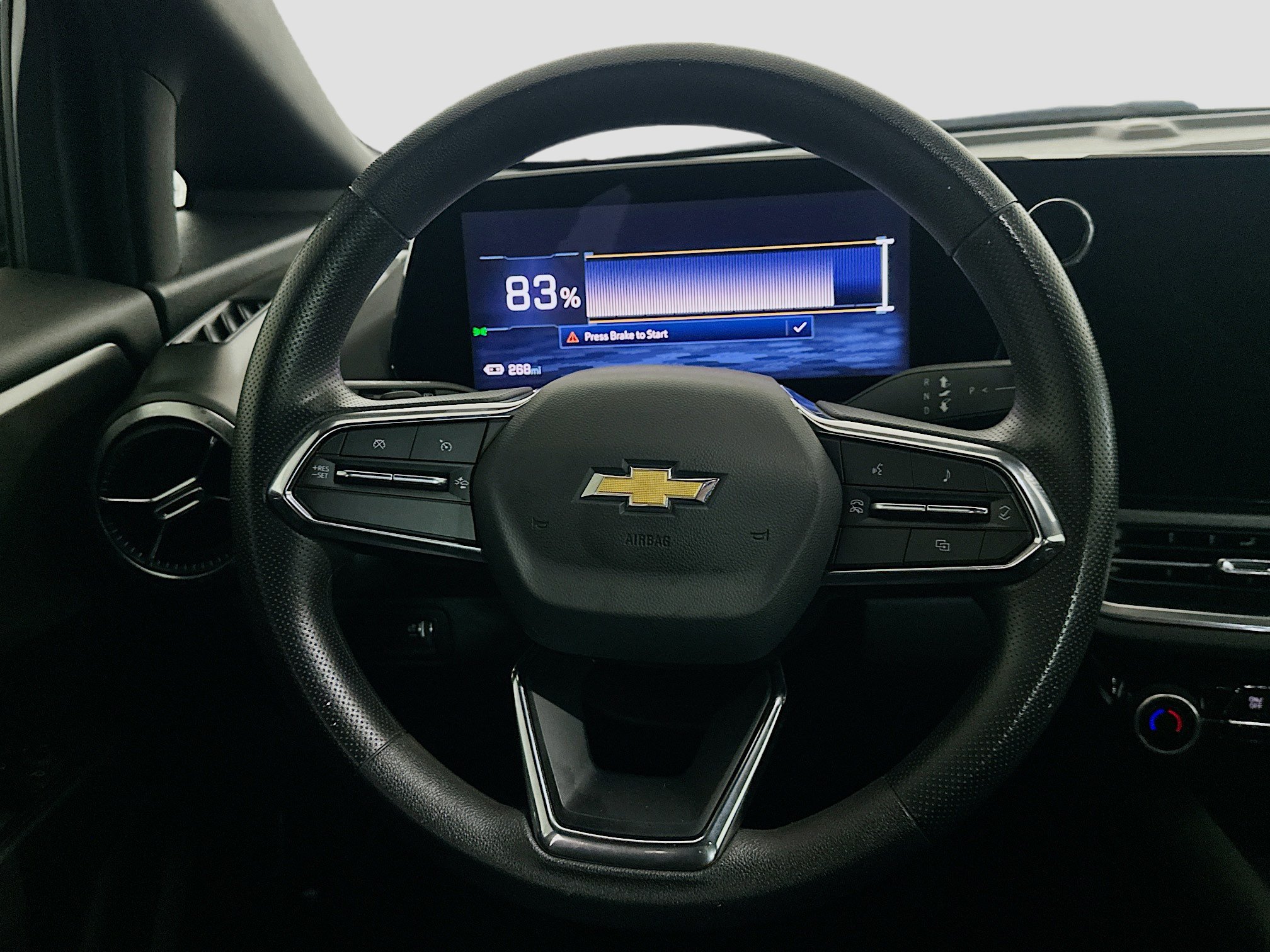 Used 2025 Chevrolet Equinox EV LT FWD image 18