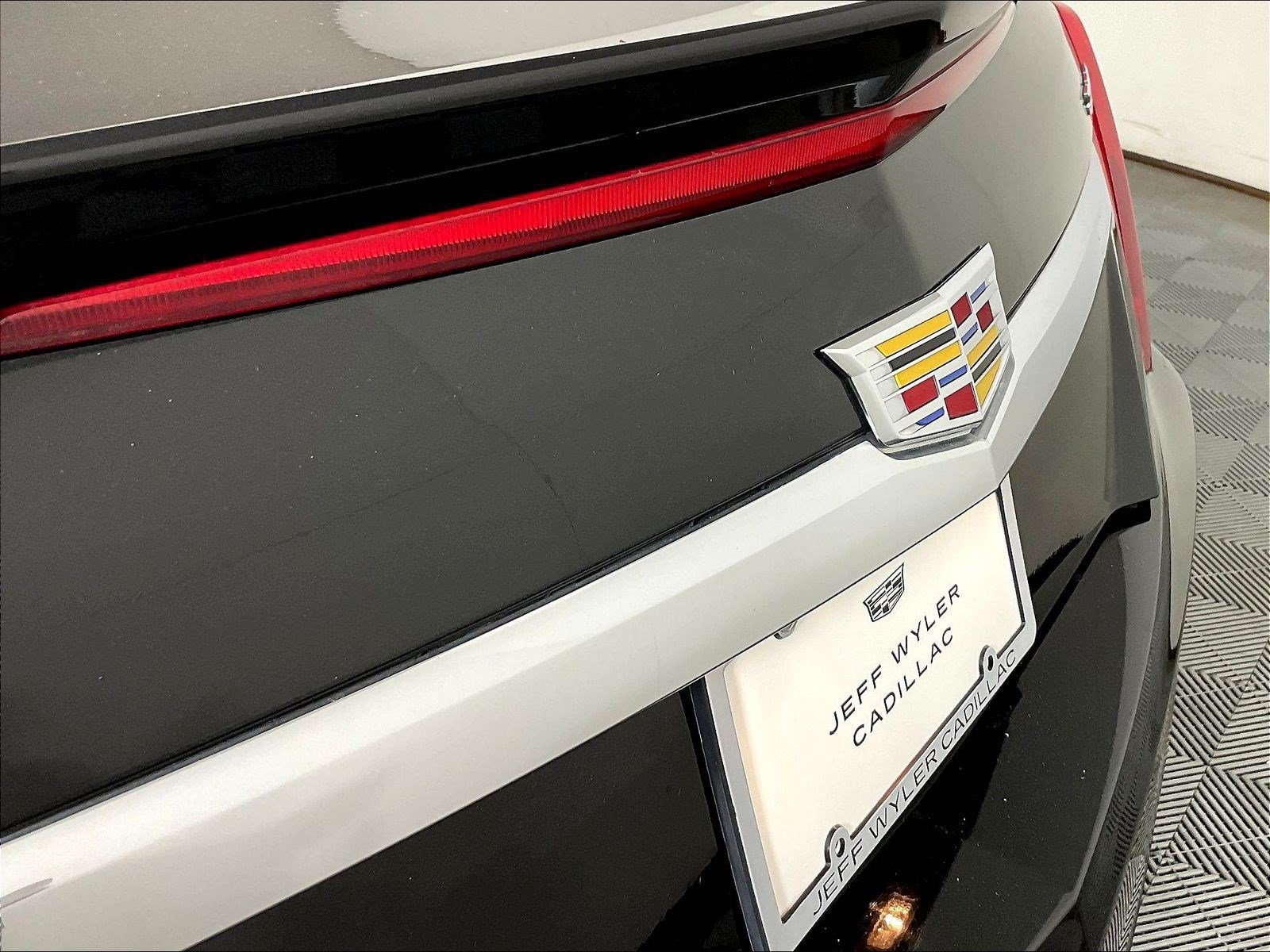 Used 2018 Cadillac CTS Luxury AWD/4WD image 24