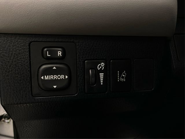 Used 2018 Toyota RAV4 XLE AWD/4WD image 23