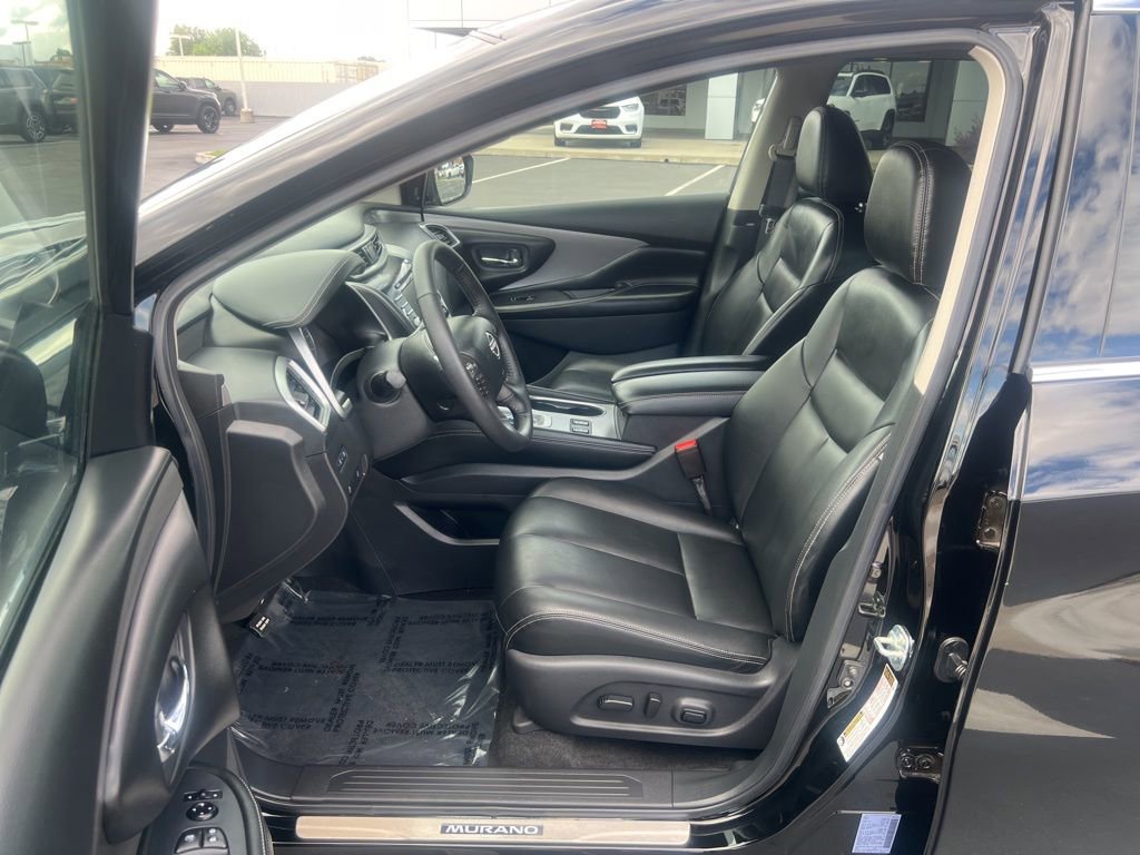 Used 2024 Nissan Murano SV w/ SV Midnight Edition Package image 17