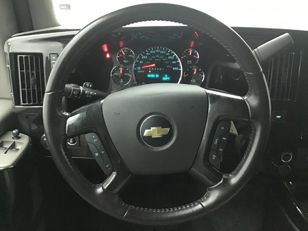 Used 2020 Chevrolet Express 2500 w/ Enhanced Convenience Package RWD image 24