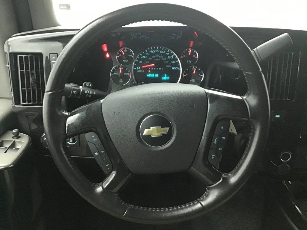 Used 2020 Chevrolet Express 2500 w/ Enhanced Convenience Package image 24