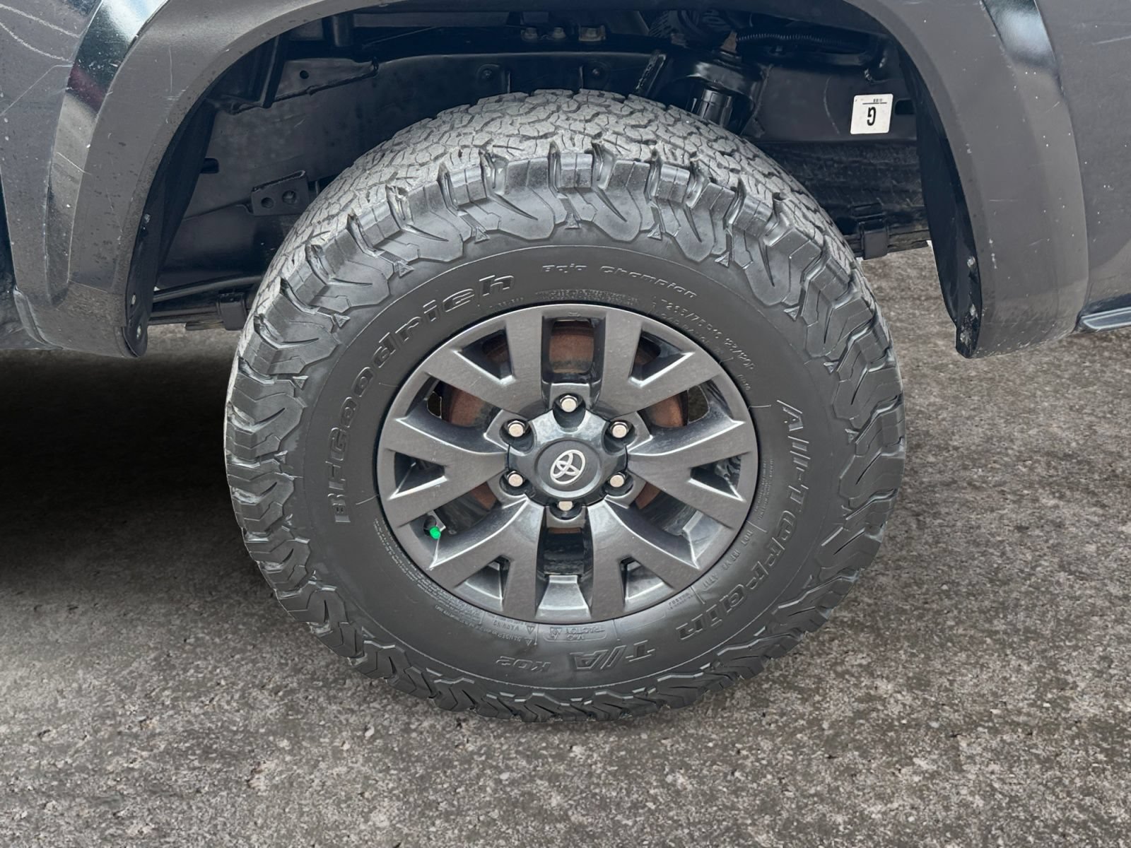 Used 2023 Toyota Tacoma SR5 w/ Technology Package AWD/4WD image 12
