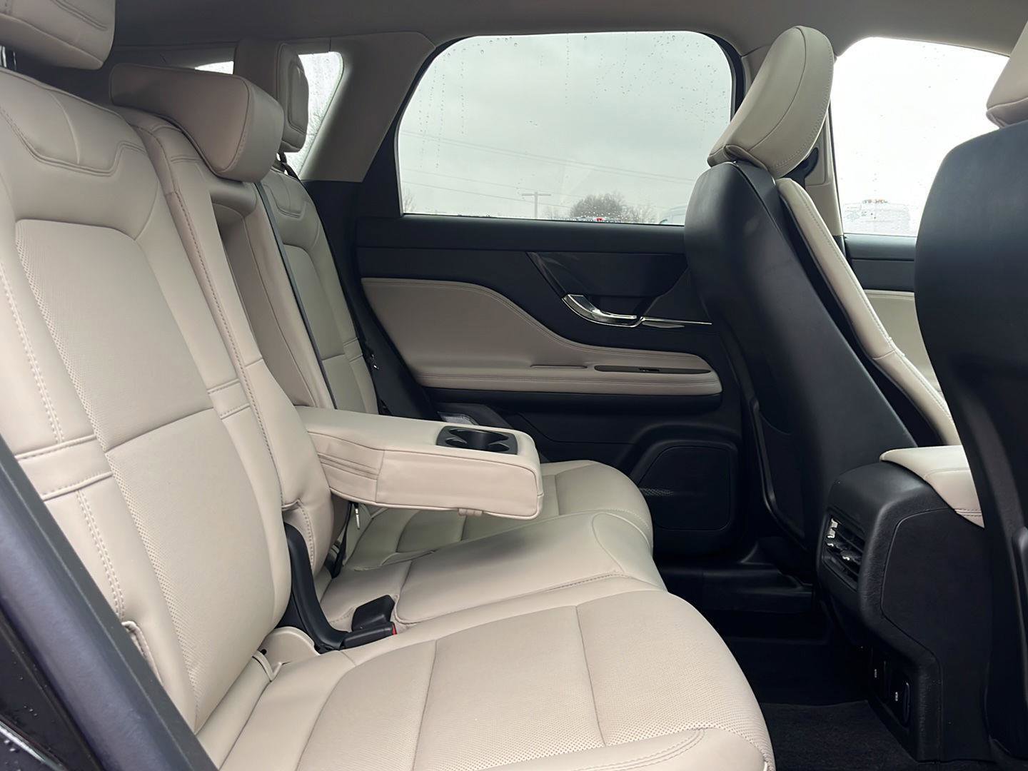 Used 2025 Lincoln Corsair Premiere w/ Equipment Group 101A image 22