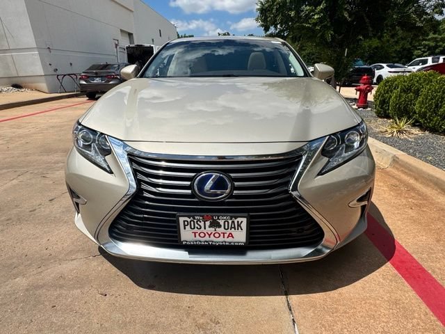 Used 2017 Lexus ES 300h FWD image 3