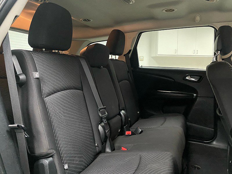 Used 2017 Dodge Journey SE w/ Flexible Seating Group image 13