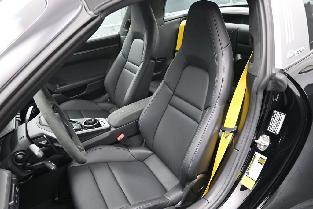 Certified 2026 Porsche 911 Targa 4S AWD/4WD image 5