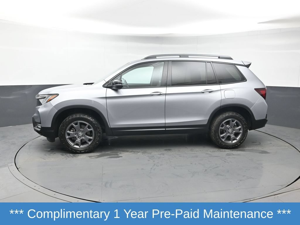 Certified 2024 Honda Passport TrailSport image 2